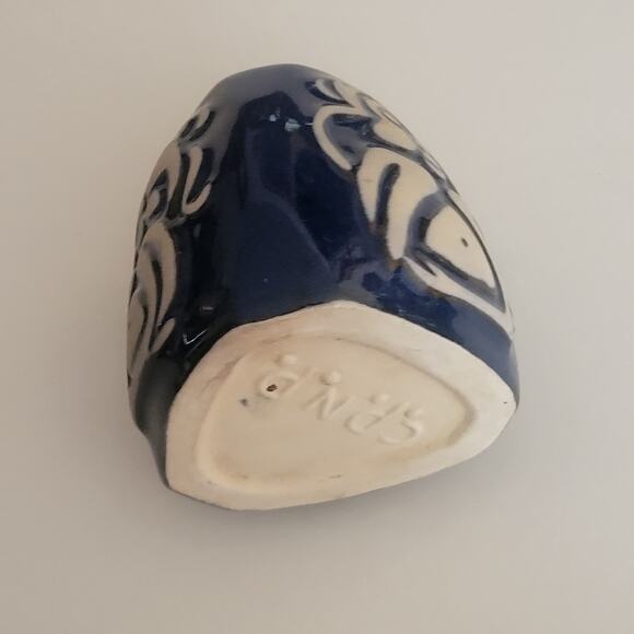 3 Wise Monkeys Hear Speak See No Evil Canadian Art Pottery Blue Vase Cup CPNP - Picture 5 of 8